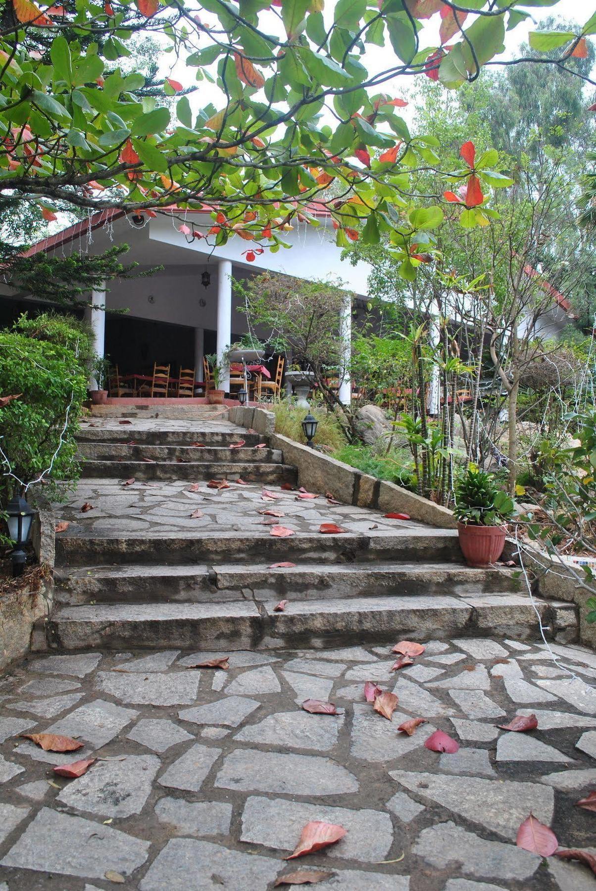 Eagle Ridge Resort Bangalore Dış mekan fotoğraf